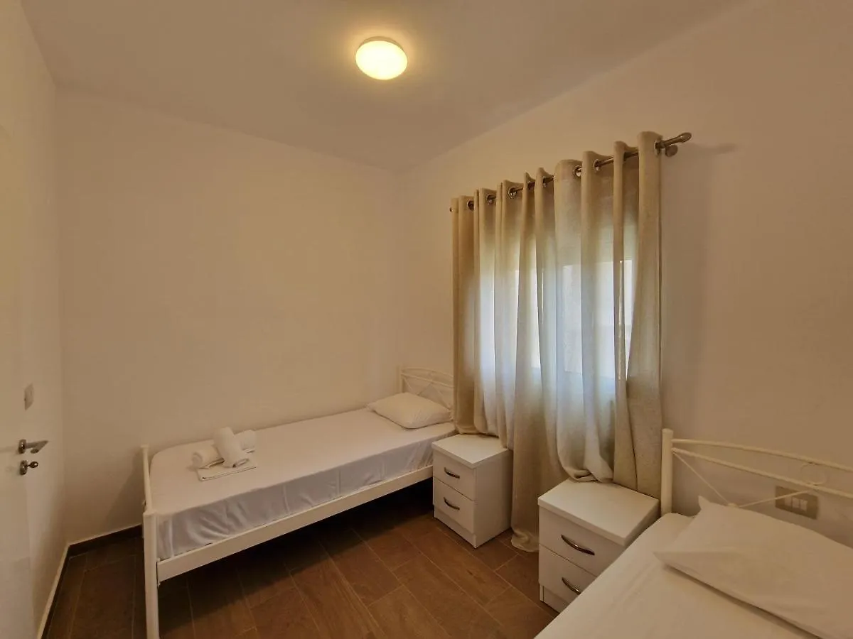 Hotel Queen Margaret Seaside Ksamil